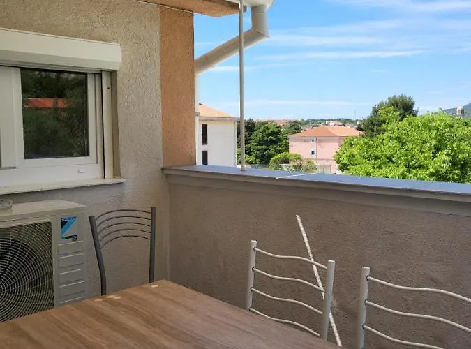 דירה Grabar קרס