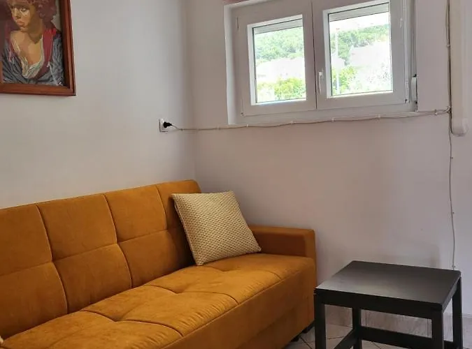 Grabar דירה קרס